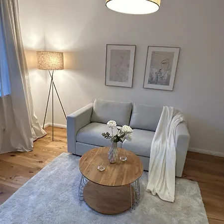 Marion Benedetti Apartment Bohl